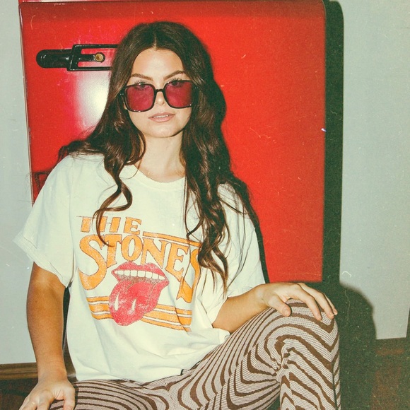 the Rolling Stones Tops - THE ROLLING STONES STONED OVERSIZED DISTRESSED GRAPHIC FESTIVAL BAND TEE